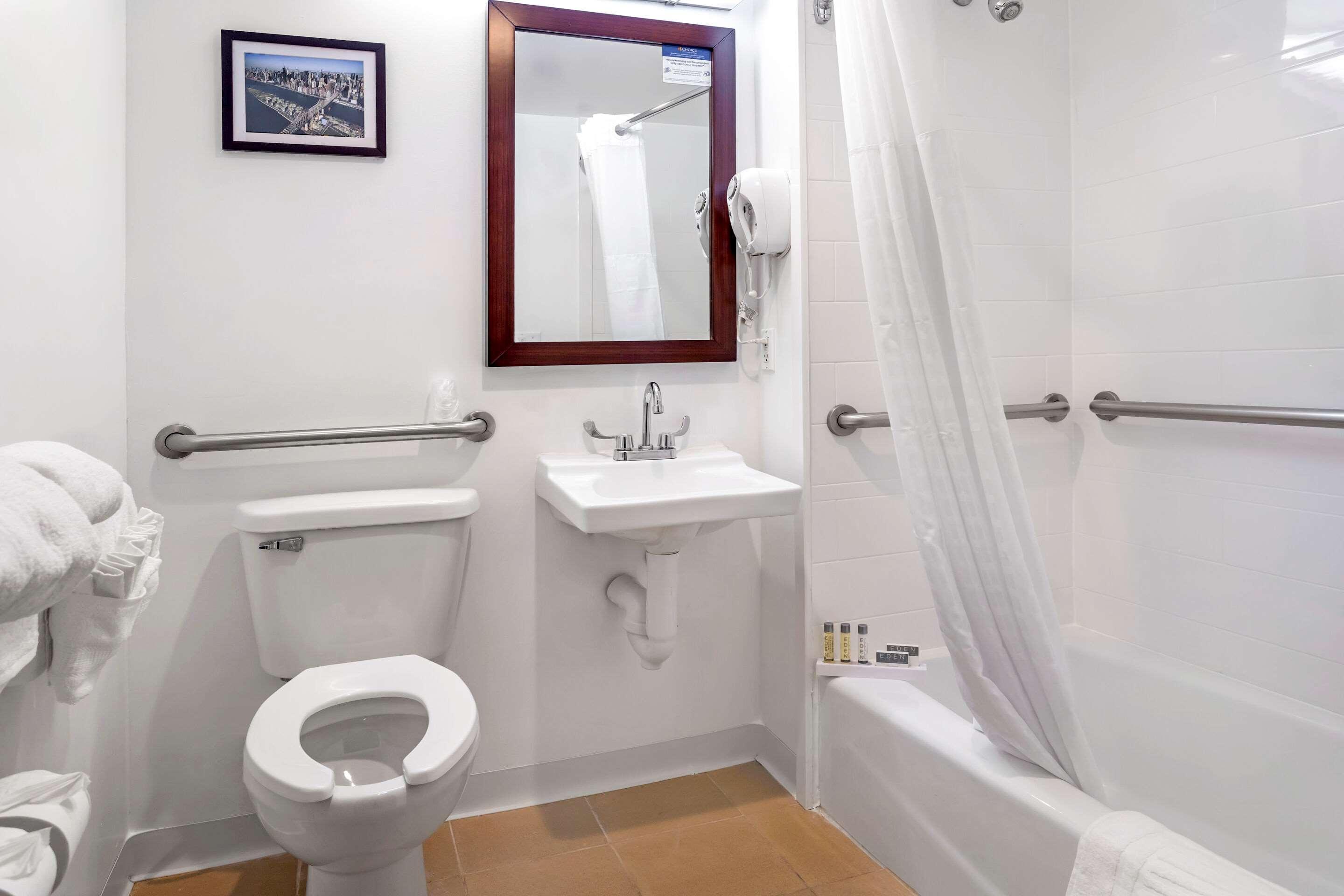 Avion Near Lga Airport, Ascend Collection Hotel Nova York